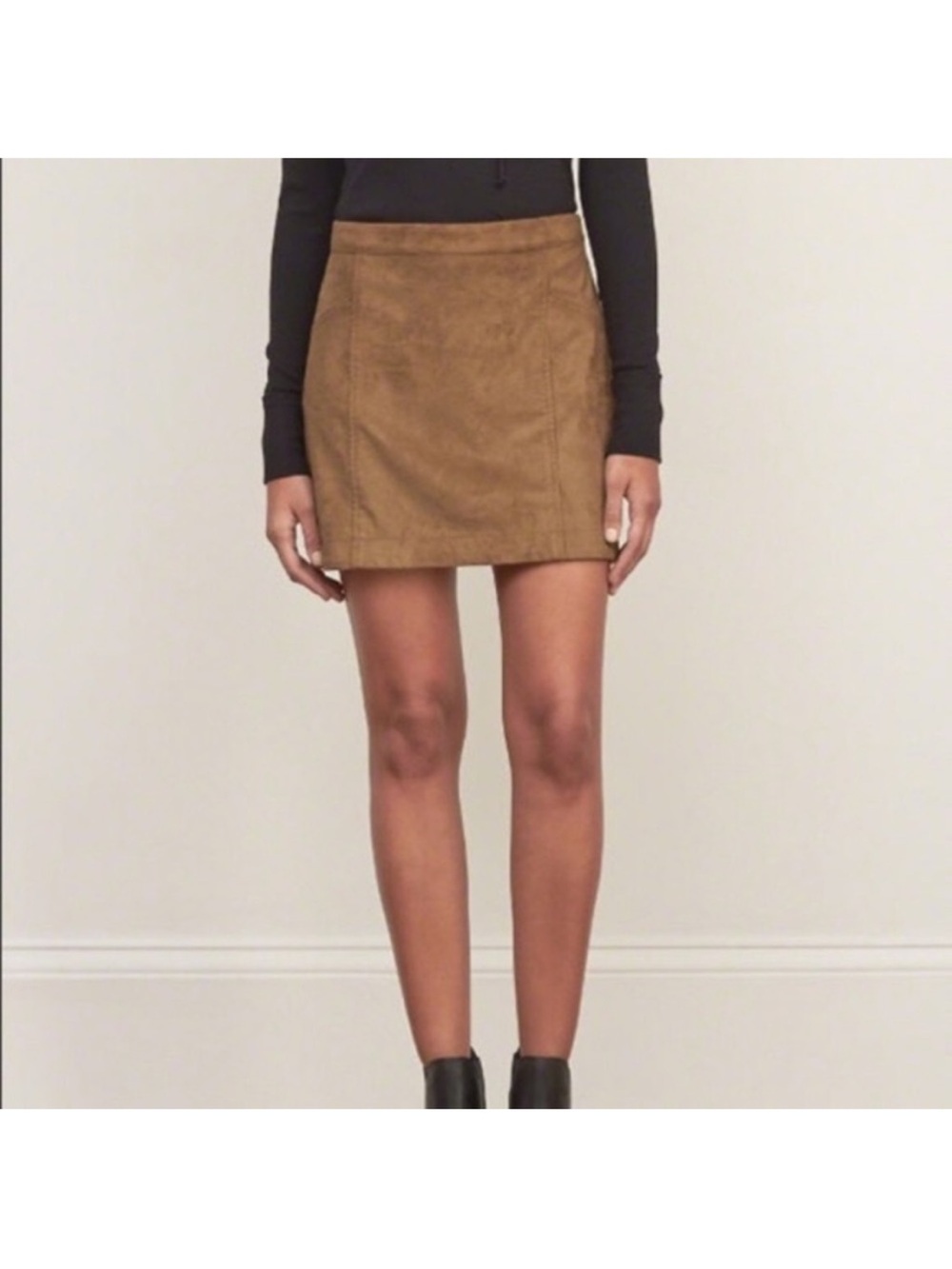 Abercrombie tan suede skirt